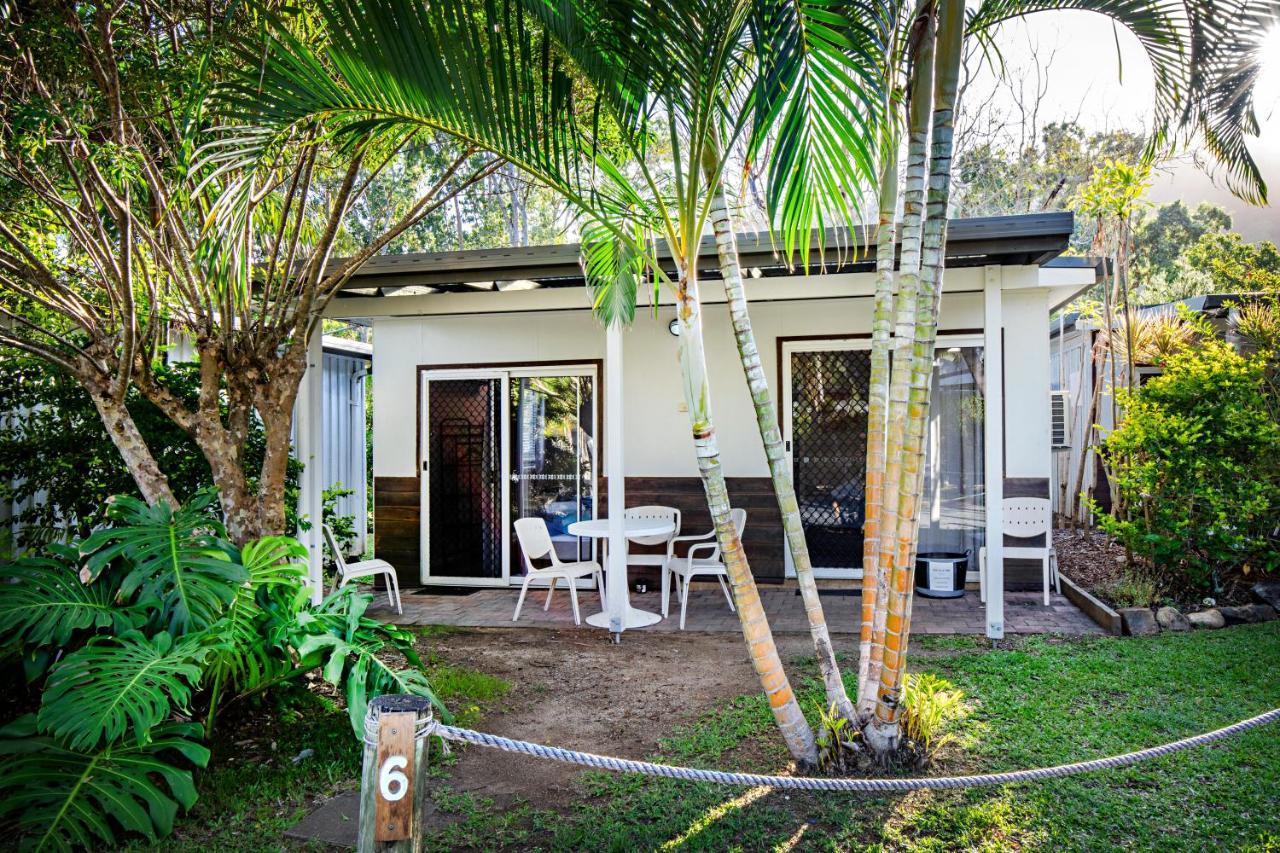 Bush Village Holiday Cabins 에일리비치 외부 사진