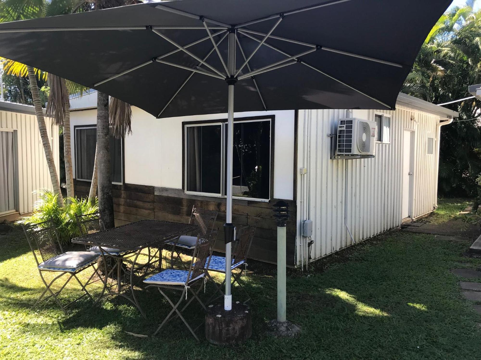Bush Village Holiday Cabins 에일리비치 외부 사진